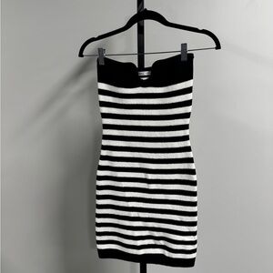 Kendall Lane - Black and White Strapless Dress